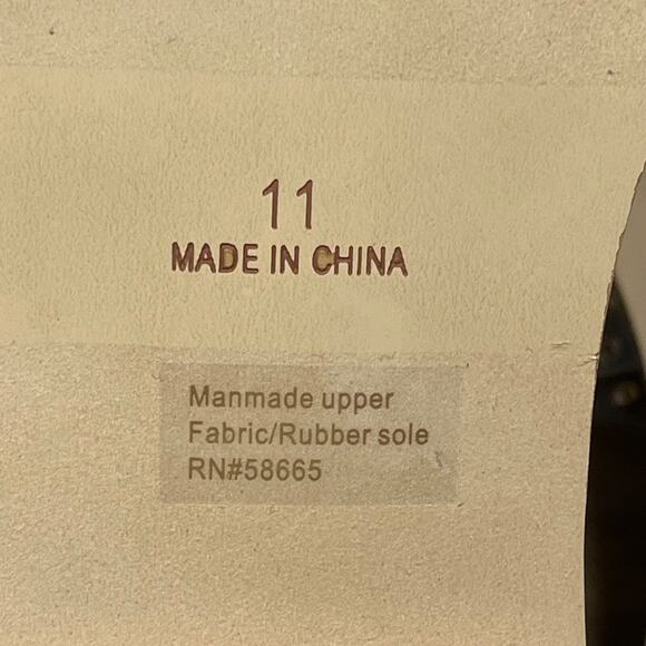 Abound Women's Ivana Slide Sandals Size 11 Clear with Gold Studs Flats - Picture 12 of 14